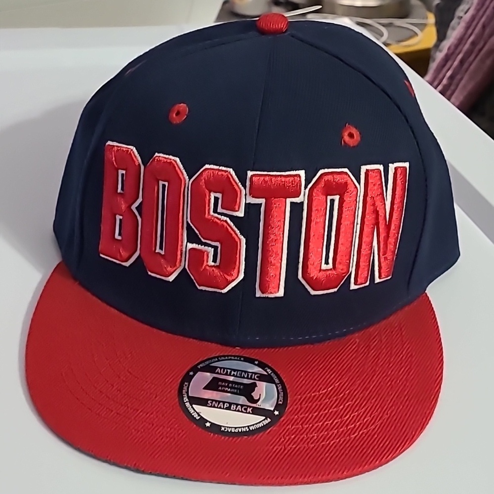 Boston snap back HAT Bay‎ State Apparel Nwt red blue